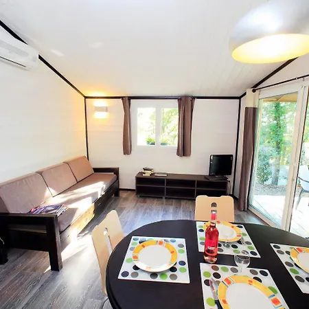 Holiday Hameaux Des Lacs.1 Holiday home